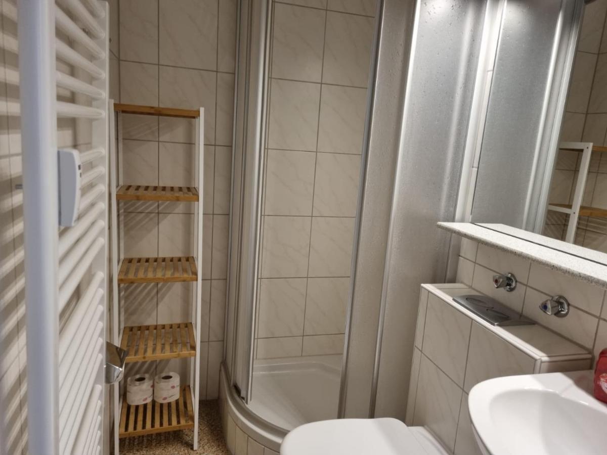 B515 Schoene Und Einladende Ferienwohnung In Schoener Umgebung ラーンシュタイン エクステリア 写真